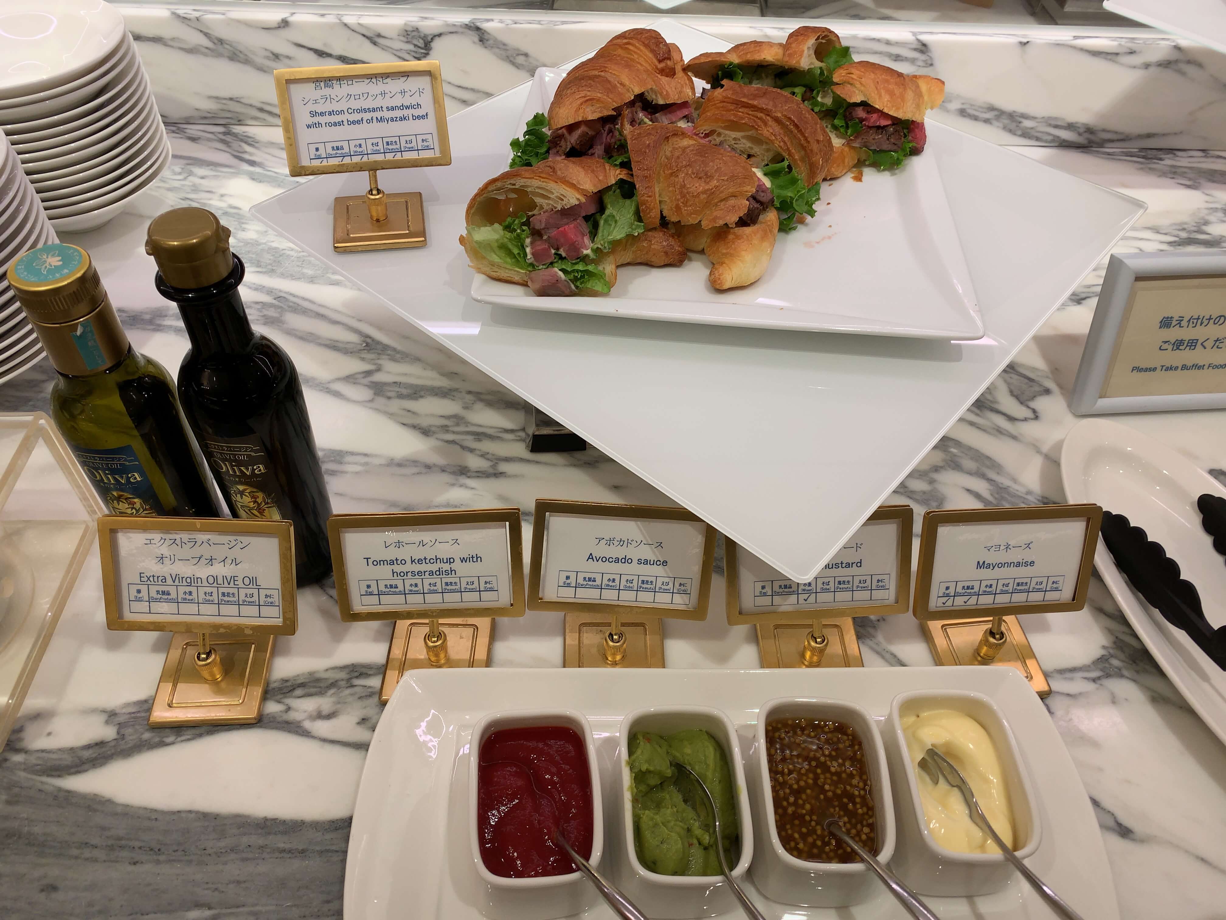 宮崎牛ローストビーフシェラトンクロワッサンサンド